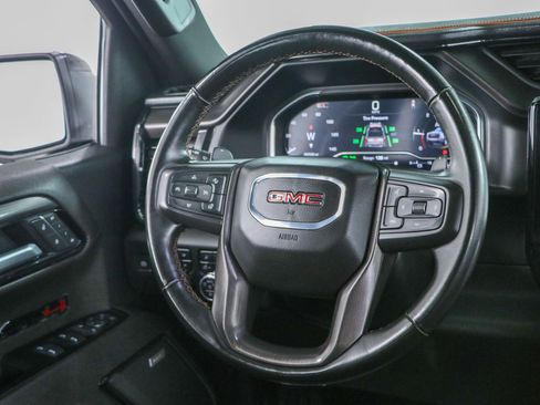 Used 2025 GMC Sierra 1500 AT4 w/ AT4 Preferred Package AWD/4WD image 13