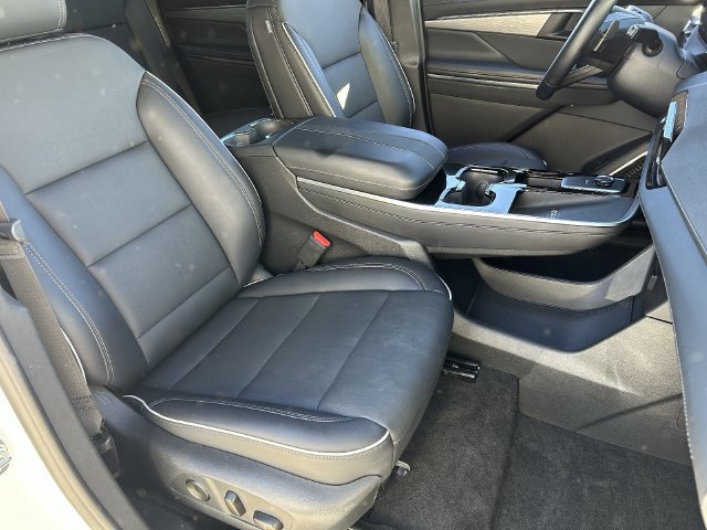 Used 2026 Buick Enclave Preferred FWD image 11