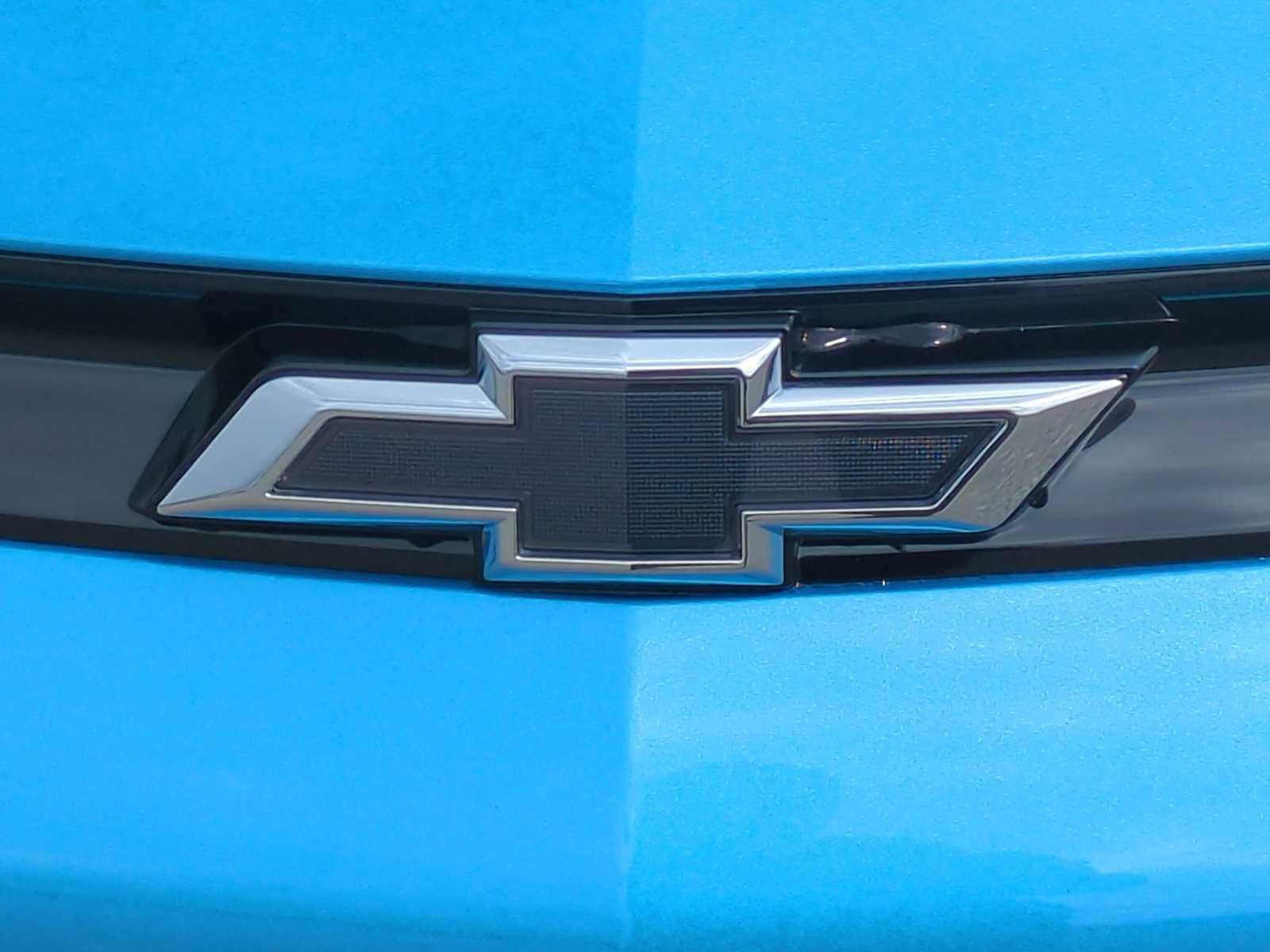 New 2027 Chevrolet Bolt LT w/ Comfort Package FWD image 8