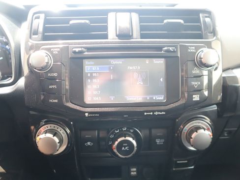 Used 2019 Toyota 4Runner TRD Off-Road Premium AWD/4WD image 38
