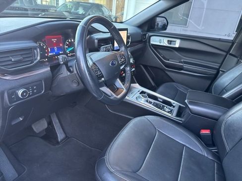 Used 2020 Ford Explorer Limited image 28