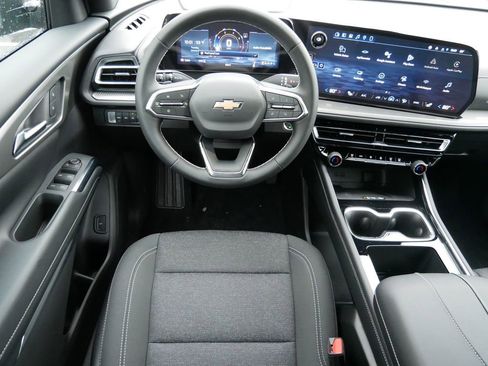 New 2026 Chevrolet Traverse LT w/ Driver Confidence Package image 18