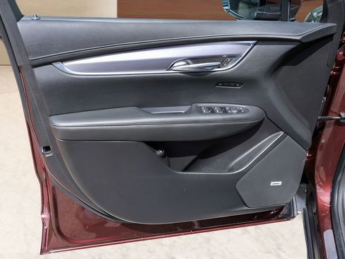 Used 2022 Cadillac XT6 Luxury FWD image 27