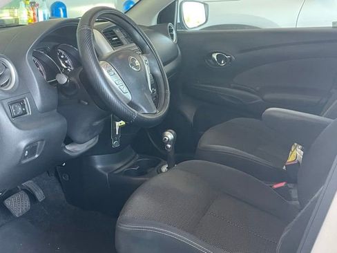 Used 2016 Nissan Versa SV FWD image 15