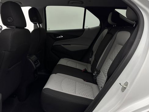 Used 2021 Chevrolet Equinox LS w/ LS Convenience Package FWD image 23