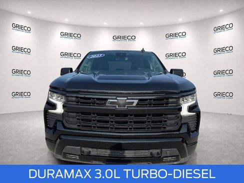 Used 2023 Chevrolet Silverado 1500 RST AWD/4WD image 2