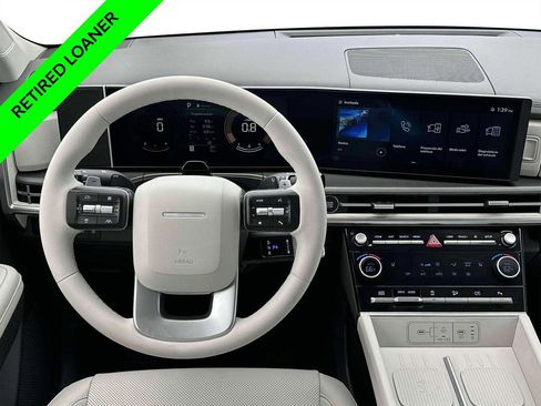 New 2025 Hyundai Santa Fe SEL image 18