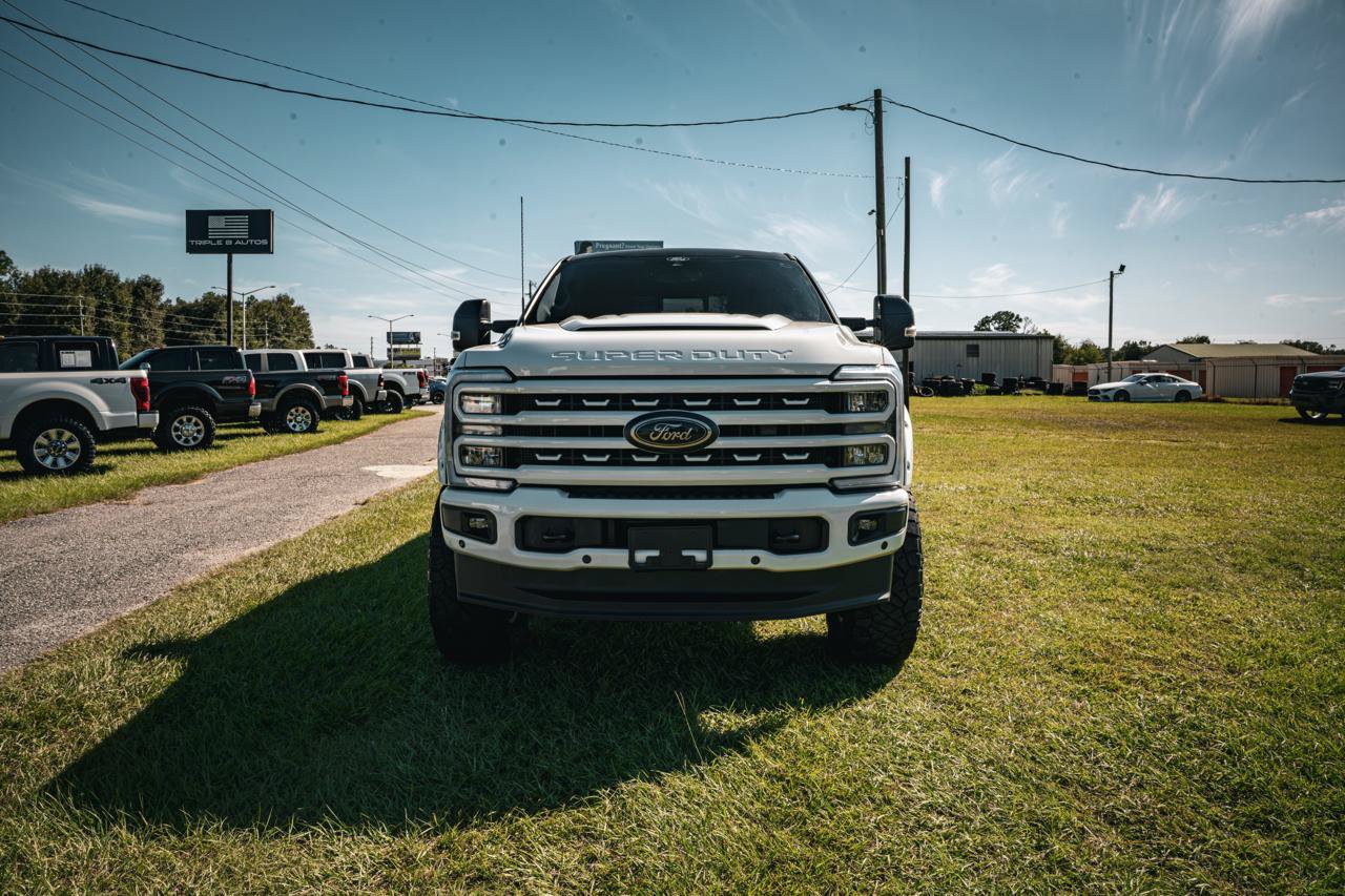 Used 2025 Ford F250 Lariat w/ Lariat Ultimate Package AWD/4WD image 2