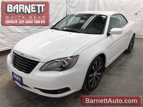 Used 2013 Chrysler 200 S image 1