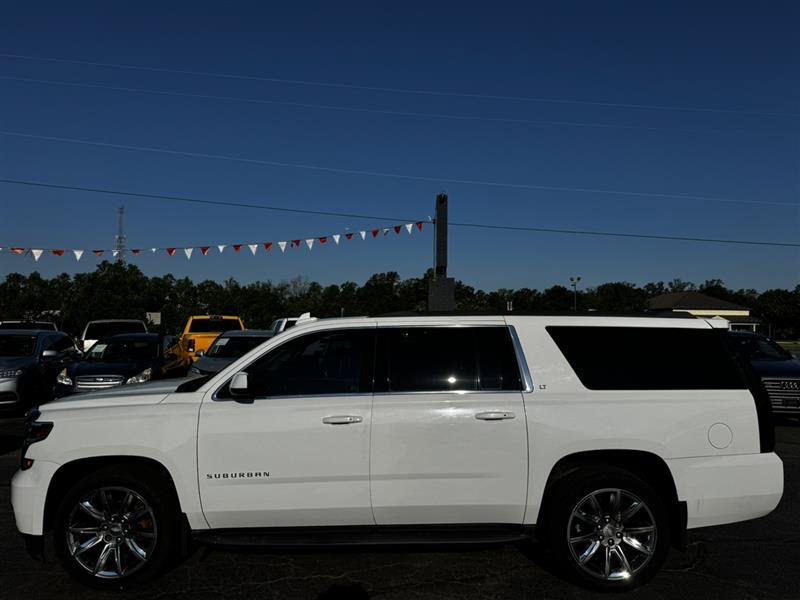 Used 2017 Chevrolet Suburban LT AWD/4WD image 4