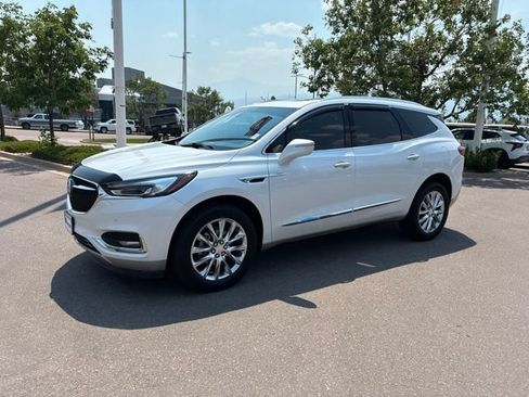 Used 2019 Buick Enclave Premium w/ Experience Buick Package FWD image 3