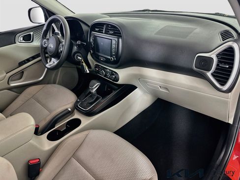 Certified 2021 Kia Soul LX FWD image 26