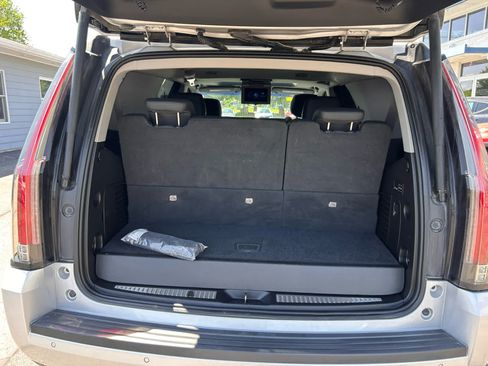 Used 2019 Cadillac Escalade Premium Luxury AWD/4WD image 31