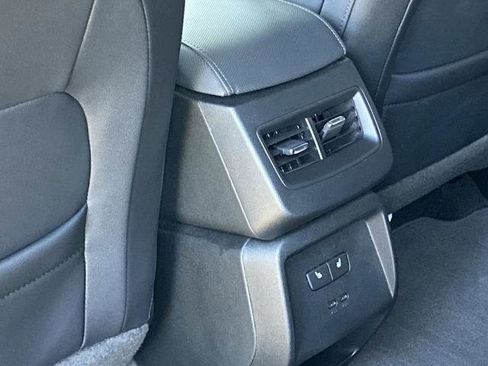 Used 2025 Chevrolet Equinox EV RS w/ Convenience Package II image 16