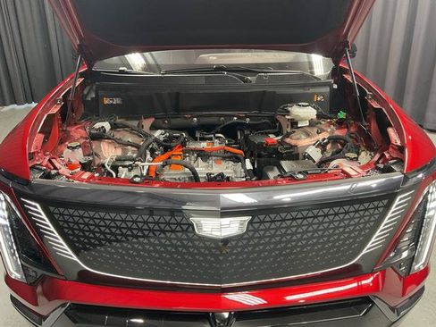 Used 2026 Cadillac Vistiq Sport w/ LPO, Floor Liner Package AWD/4WD image 15