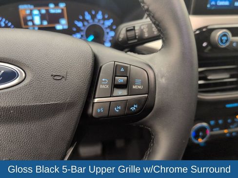 Used 2022 Ford Escape SE w/ SE Sport Appearance Package image 41