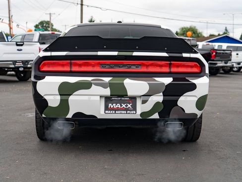 Used 2014 Dodge Challenger SRT8 Core w/ Satin Vapor Edition RWD image 11