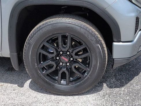 Used 2025 GMC Sierra 1500 Elevation AWD/4WD image 10