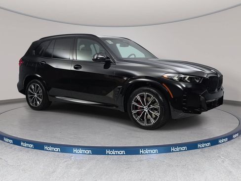New 2026 BMW X5 xDrive40i w/ M Sport Package AWD/4WD image 3