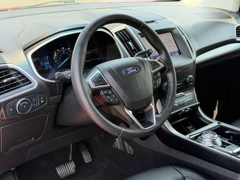 Used 2019 Ford Edge SEL w/ Equipment Group 201A FWD image 10