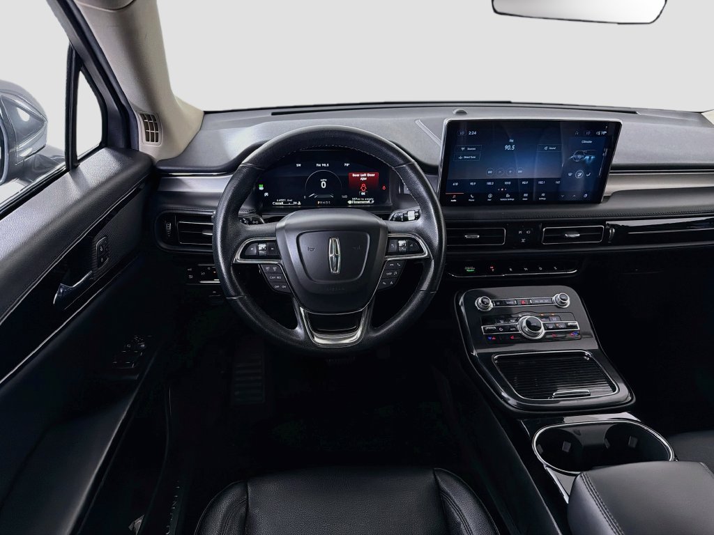 Used 2022 Lincoln Nautilus FWD w/ Premium Package image 25