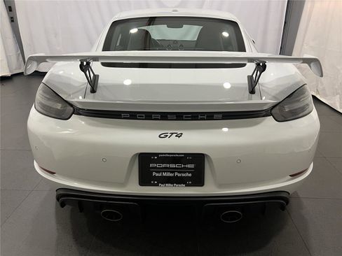 Certified 2020 Porsche 718 Cayman GT4 image 8