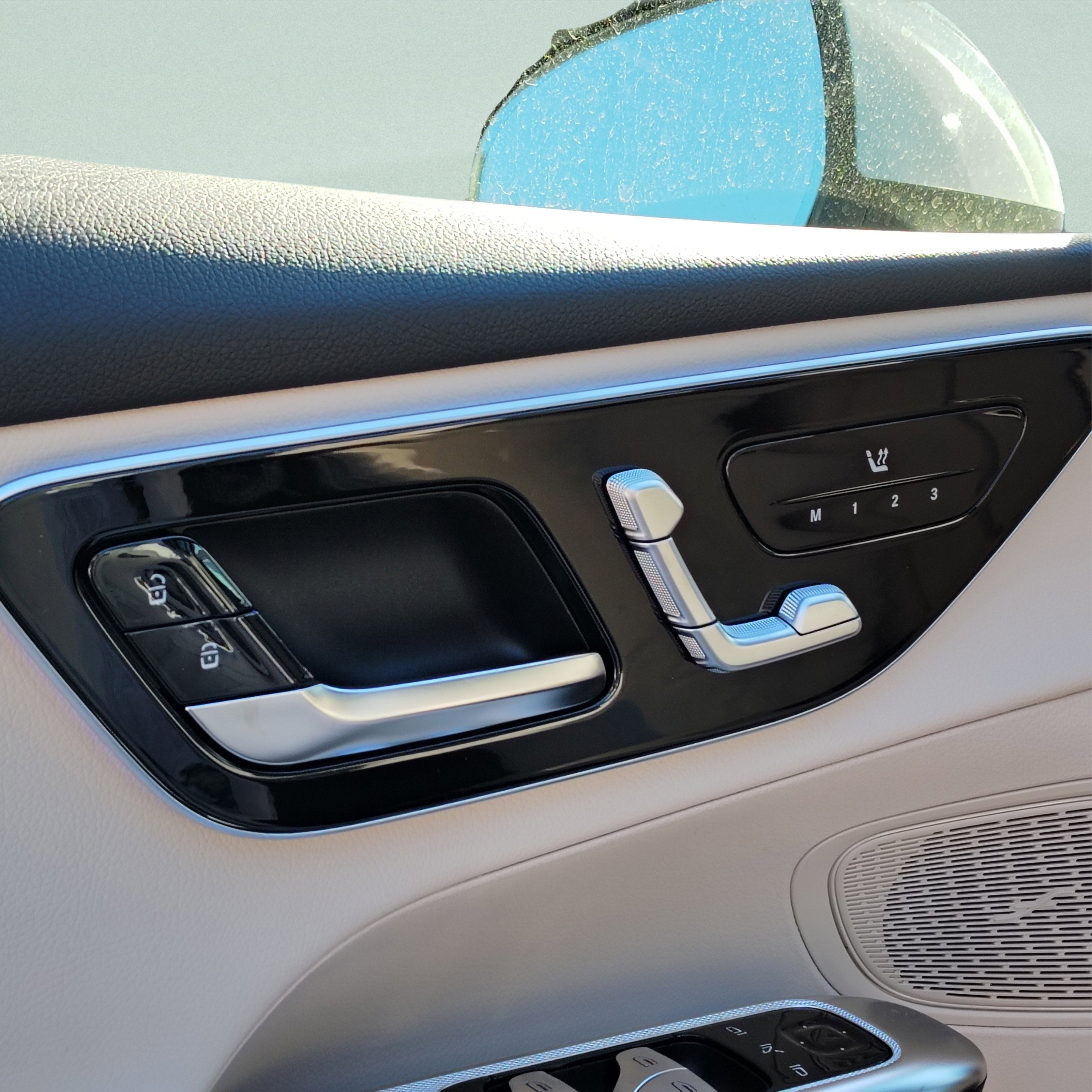 Certified 2026 Mercedes-Benz GLC 300 image 9