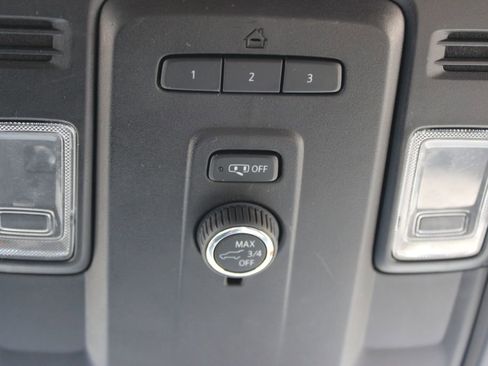 Used 2022 Chevrolet Suburban Z71 image 48