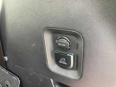 Used 2024 Kia Carnival SX FWD image 14