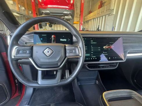 Used 2022 Rivian R1T Adventure AWD/4WD image 14