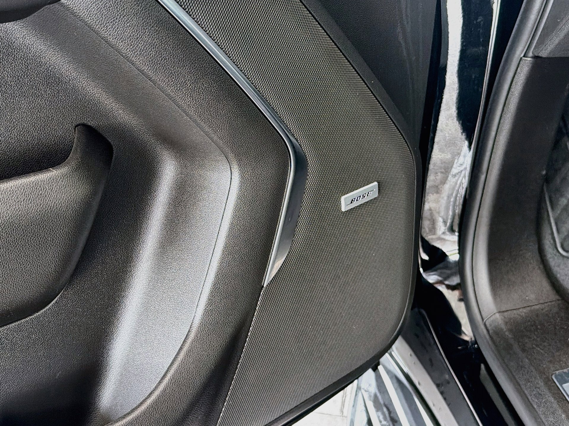 Used 2023 Chevrolet Suburban RST w/ Luxury Package RWD image 24