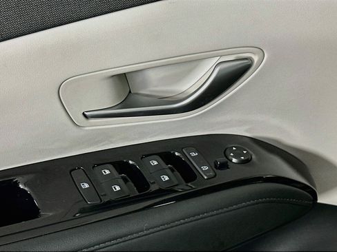 Used 2022 Hyundai Tucson SEL w/ Convenience + Premium Package FWD image 15