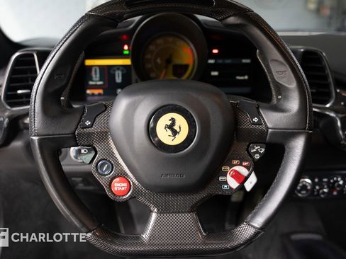 Used 2011 Ferrari 458 Italia Coupe RWD image 25