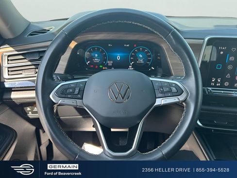 Used 2024 Volkswagen Atlas SE AWD/4WD image 18