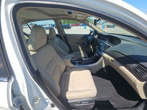Used 2015 Honda Accord EX-L image 3
