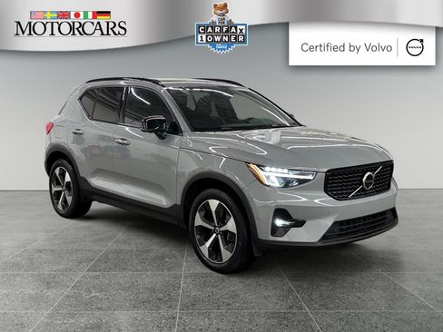 Certified 2024 Volvo XC40 B5 Plus w/ Climate Package AWD/4WD image 1
