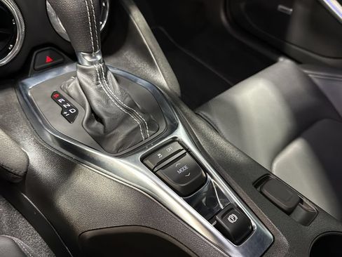 Used 2022 Chevrolet Camaro LT RWD image 26