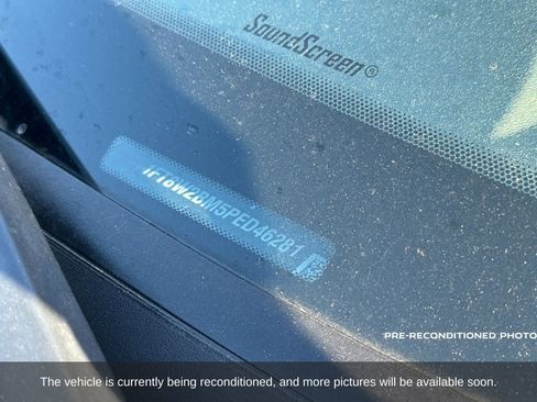 Used 2023 Ford F250 Lariat w/ Lariat Ultimate Package image 2