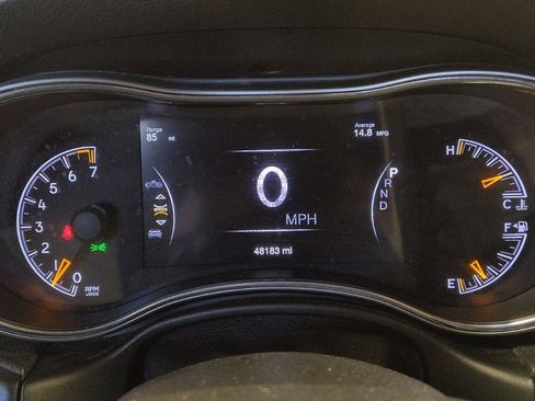 Used 2022 Jeep Grand Cherokee Laredo E w/ Security & Convenience Group image 23