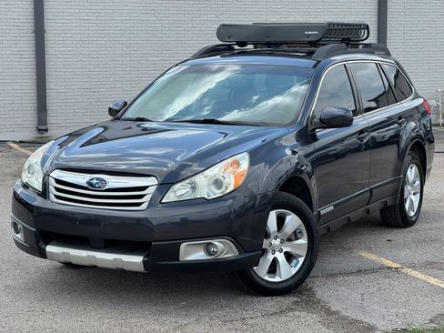 Used 2010 Subaru Outback 3.6R Limited AWD/4WD image 2