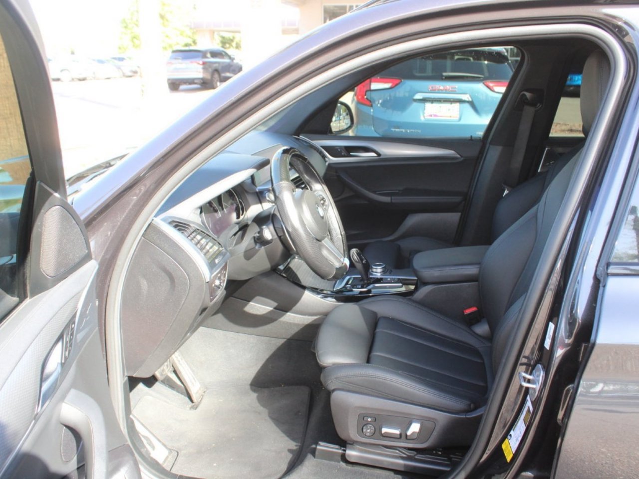 Used 2020 BMW X3 sDrive30i w/ M Sport Package 2 RWD image 13