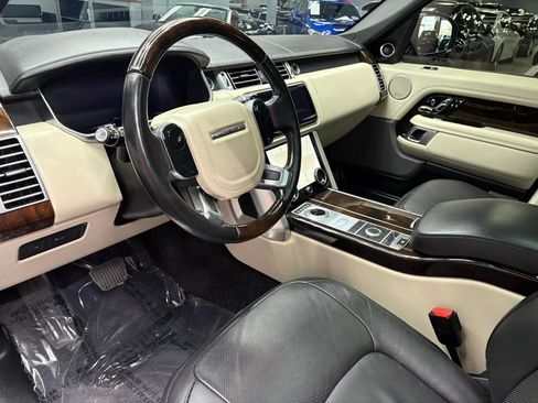 Used 2020 Land Rover Range Rover HSE AWD/4WD image 32