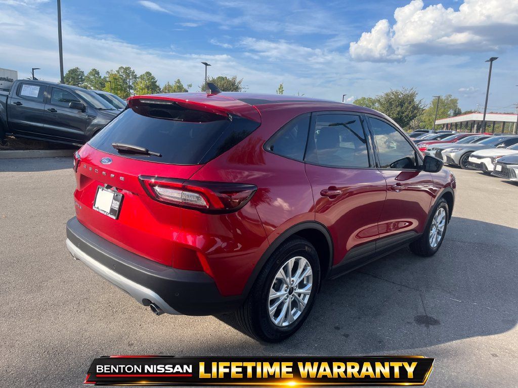 Used 2026 Ford Escape Active w/ Tech Pack #1 FWD image 10