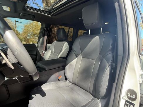 Used 2024 Lexus GX 550 w/ Cold Area Package image 9