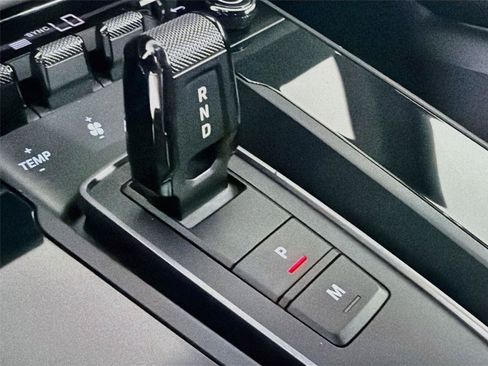 Certified 2022 Porsche 911 Carrera GTS RWD image 32