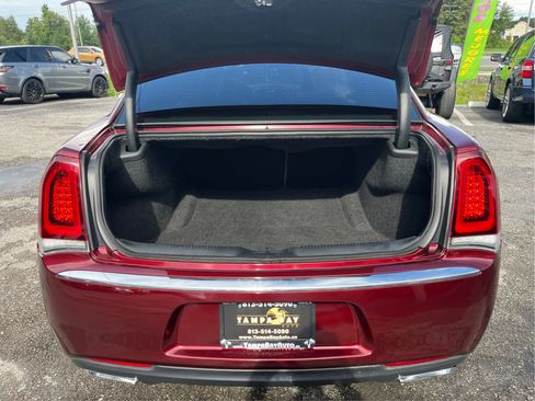 Used 2019 Chrysler 300 Touring w/ Sport Appearance Package RWD image 14