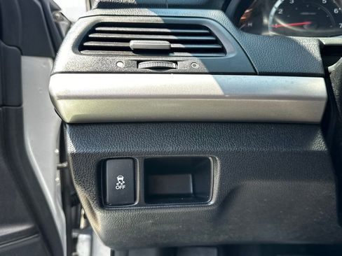 Used 2012 Honda Accord LX image 20
