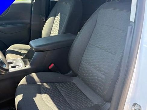 Used 2019 Chevrolet Equinox LT w/ Driver Convenience Package FWD image 12