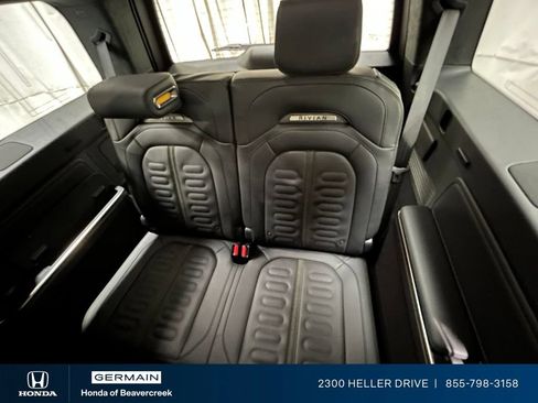Used 2023 Rivian R1S Adventure AWD/4WD image 29