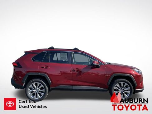 Certified 2022 Toyota RAV4 XLE Premium FWD image 9